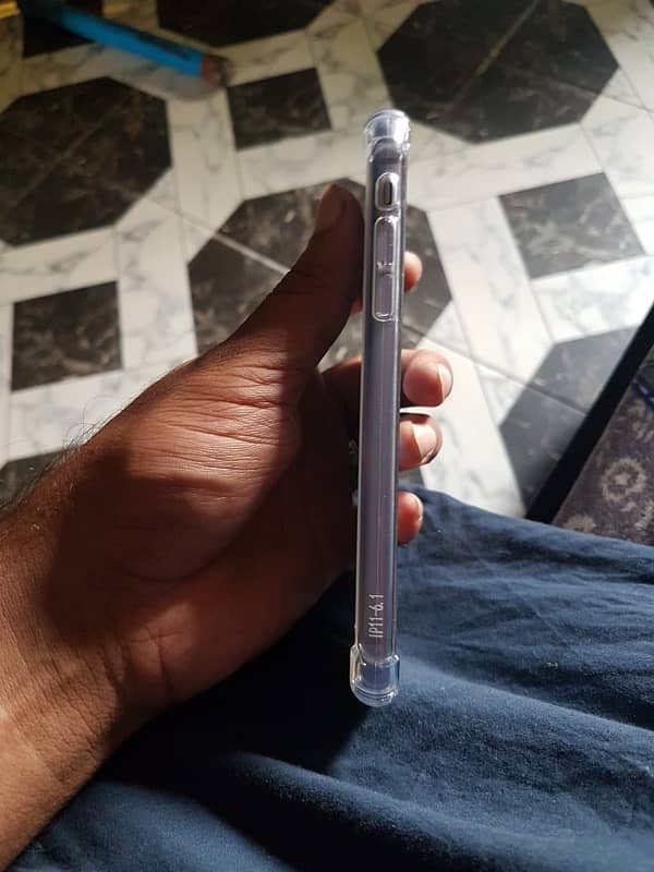 Iphone 11 Non PTA 3