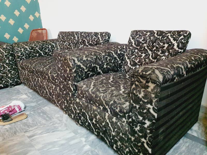 3.2. 1 sofa 3