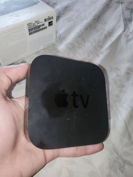 Apple TV MD199LL/A for parts 2