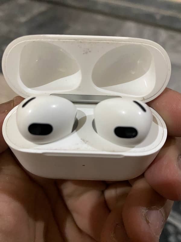 apple airpods 3rd Genration 6