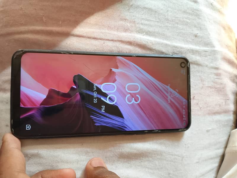 Tecno Camon 17 6gb ram 128 gb storage 3