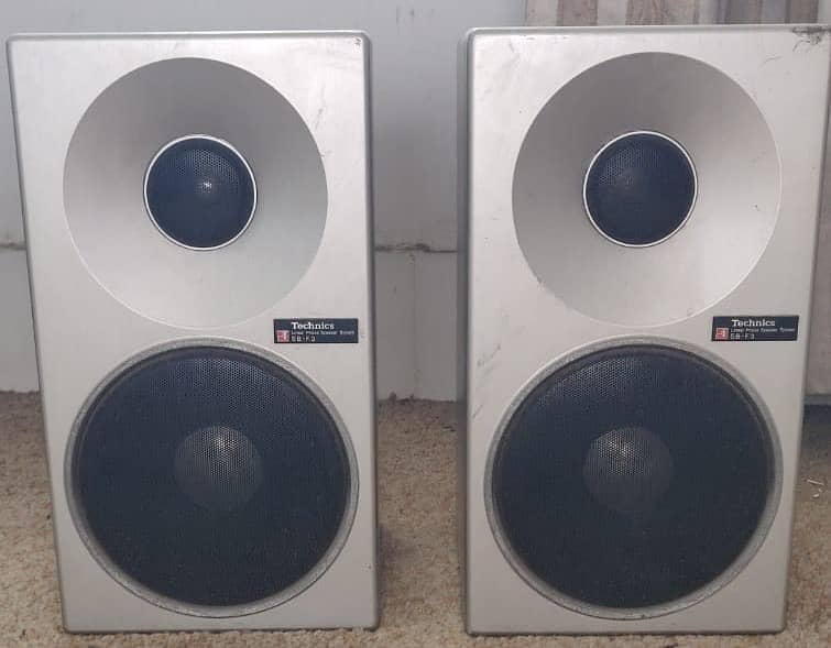 Technics SB-F3 Speakers one pair 0