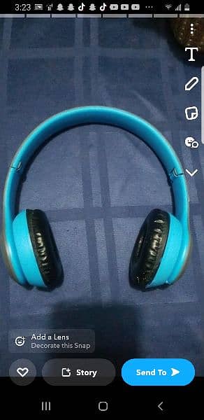 Headphones in Good price and Good condition 0