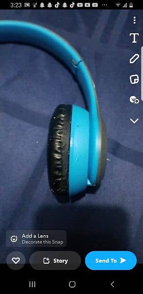 Headphones in Good price and Good condition 4