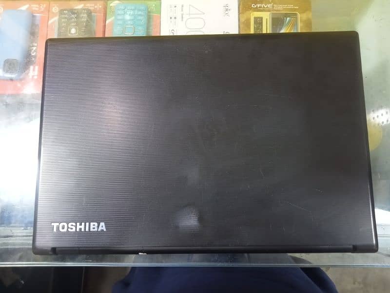 Toshiba satellite pro R50-B-12V 1