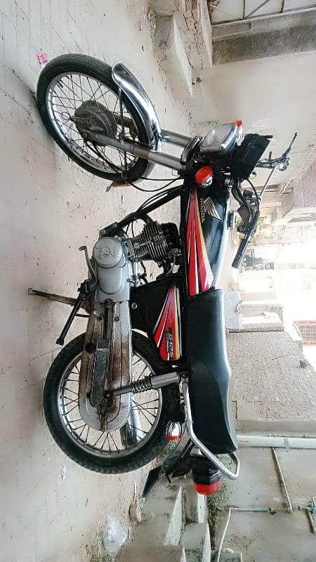 Honda CG125 2011 0