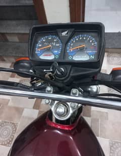 Honda 125 120cc contact me 0316/27/10568