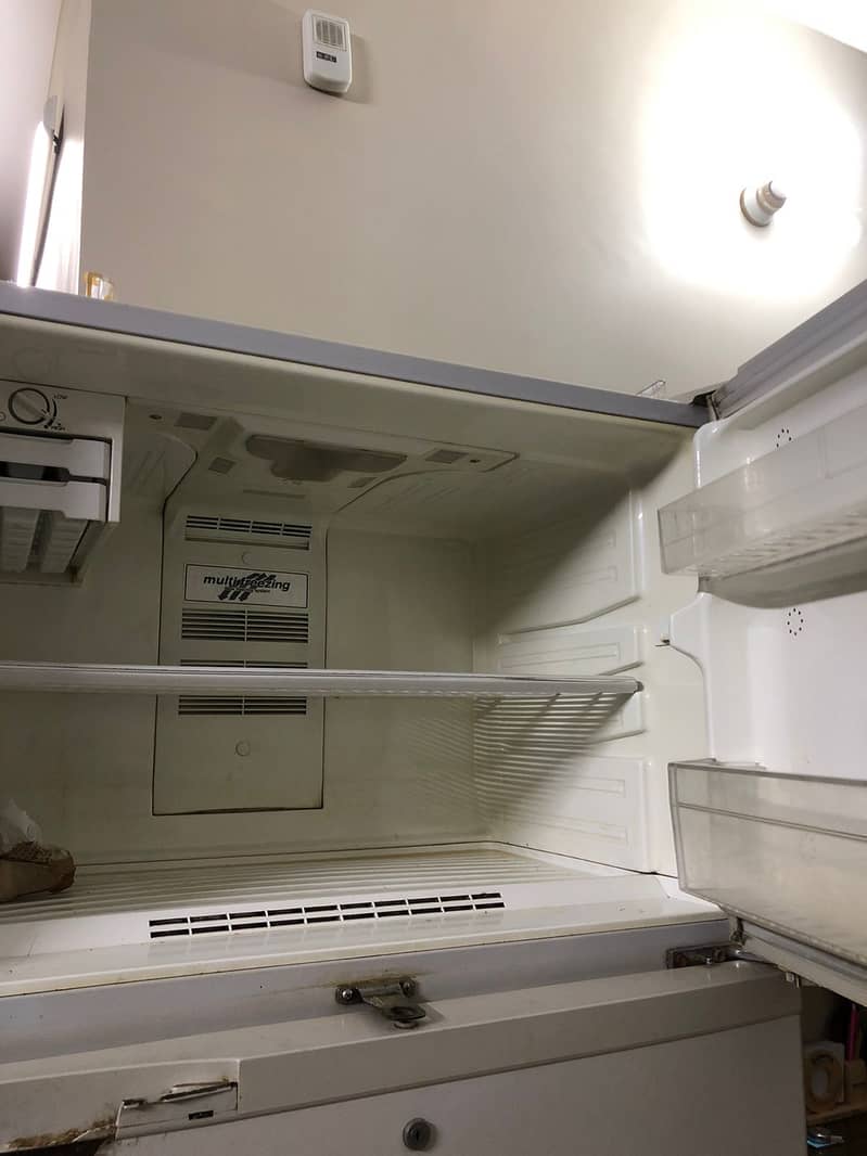 Samsung fridge+refrigerator SR-558 1