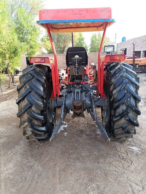 Massey Ferguson  385 Tractor Model 2023 6