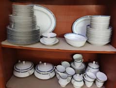 Noritake Sri Lanka 98  piece dinner set