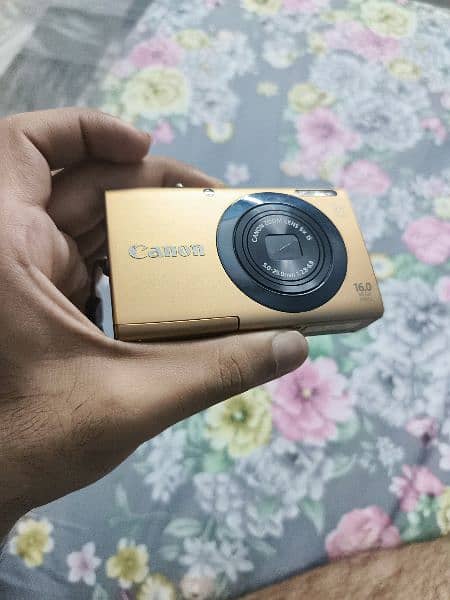 Canon Powershot A3400 16MP Digital Camera 1