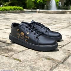 mens casual sneakers