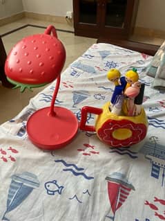 Folding strawberry lamp and doughnut cup for pencils