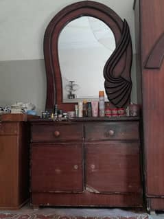 dressing table