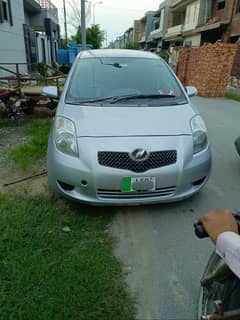 Toyota Vitz 2010