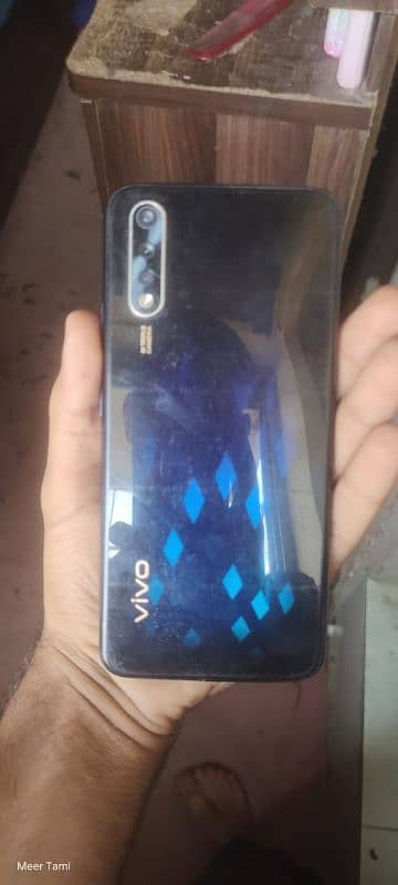 mobile phone vivo s1 3