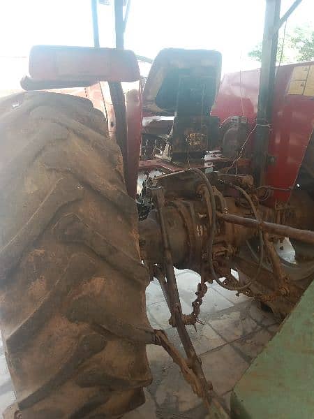 Tractor bohat achy condition ha best price ha 3