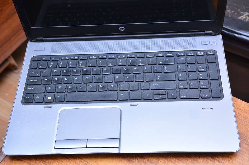 HP elite book 650 9