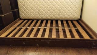 queen box bed