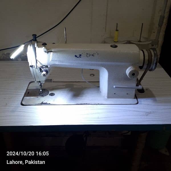 New Condition Jack Sewing machine condition 10/9 03244125625 1