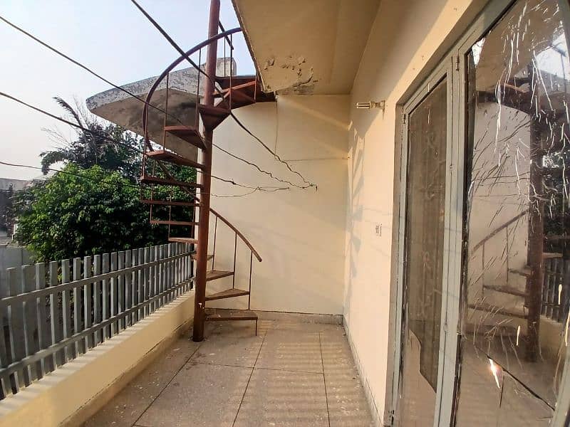 Upper Portion for rent W block PH-3 DHA Lahore 11