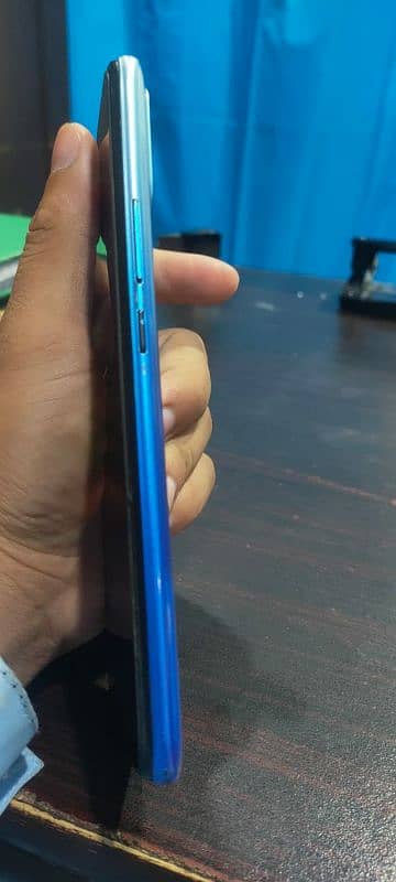 infinix Hot 11 play 4/64 6000mah battery 1