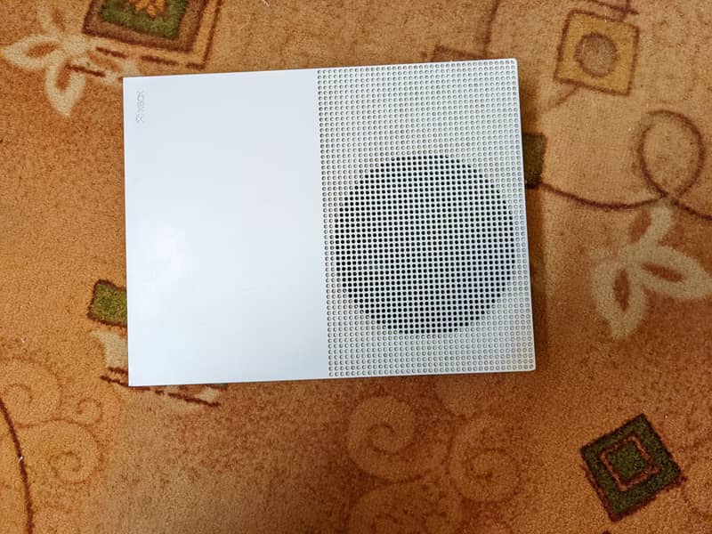 Xbox One S 500gb USA/CANADIAN variant 1