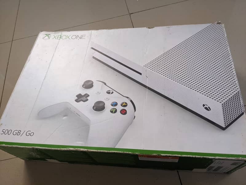 Xbox One S 500gb USA/CANADIAN variant 4