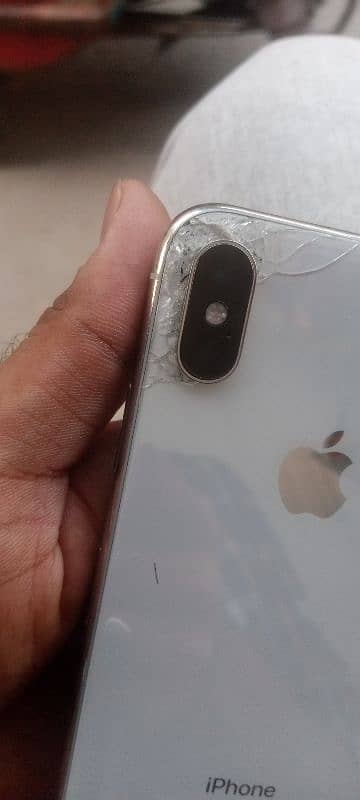 iPhone X 64 GB Non PTA Exchange Possible 1