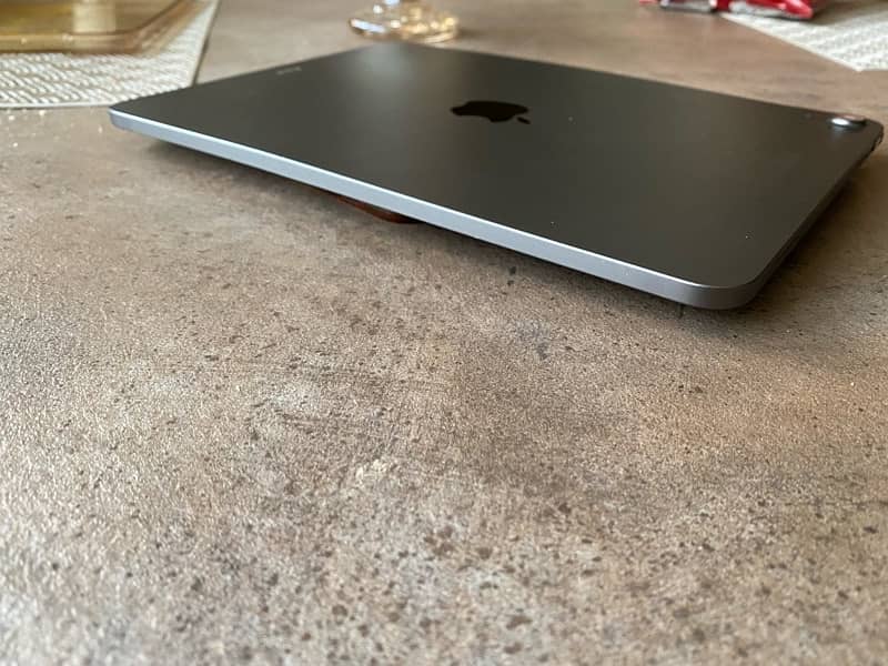 iPad Air 4 3