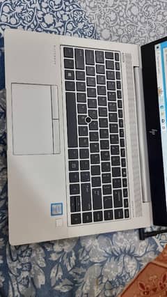 Hp Elitebook 8th gen 8/256 ssd core i5