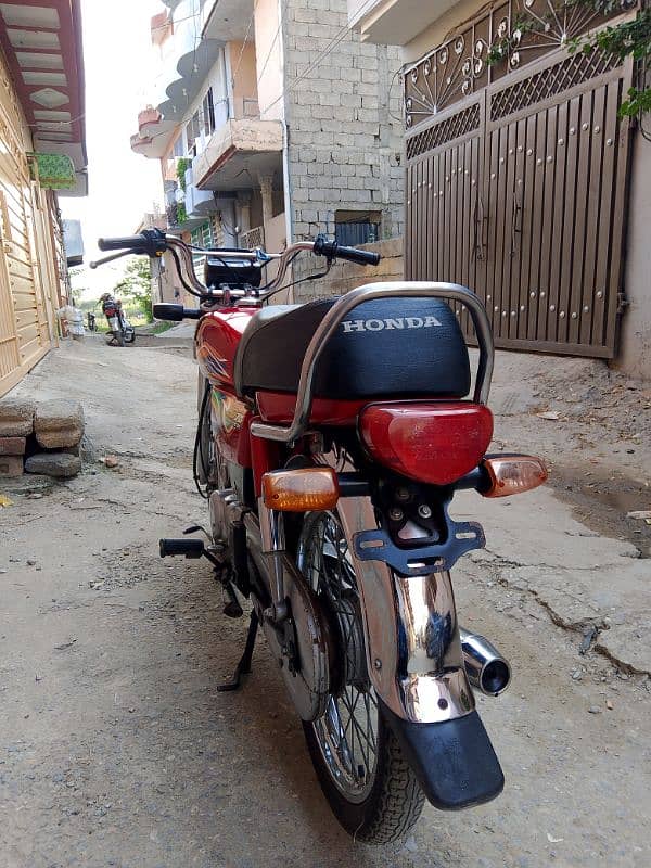 Honda 70 urgent sale good condition 1