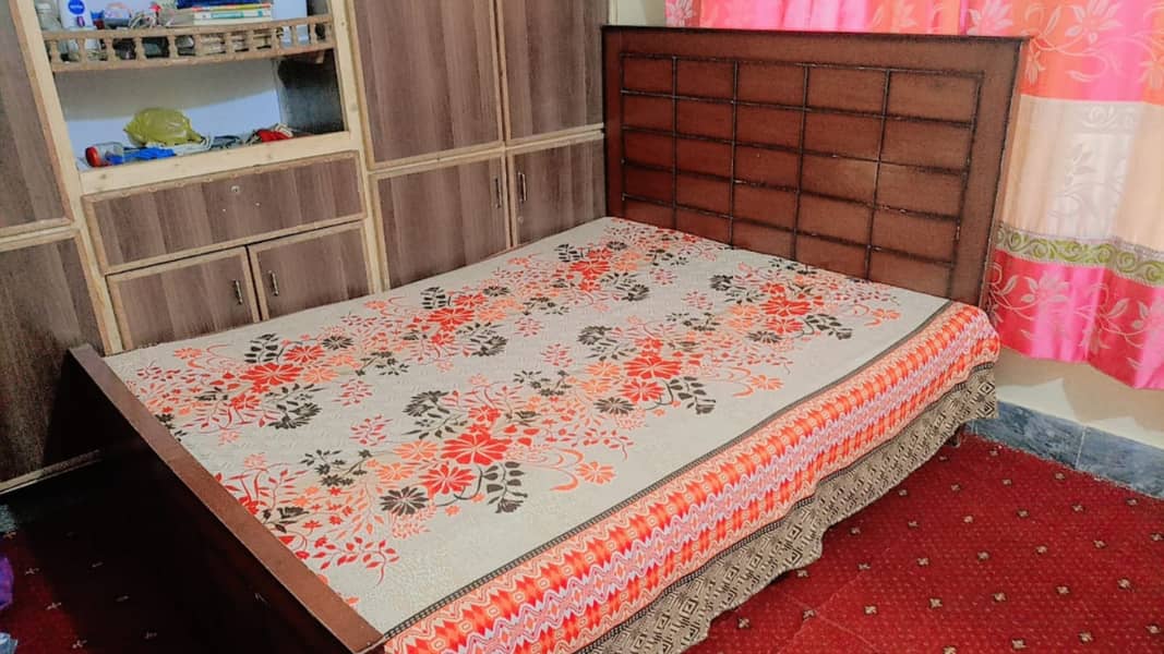 Double Bed For sale in Good Condition 1