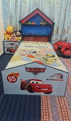 kids bed with side table