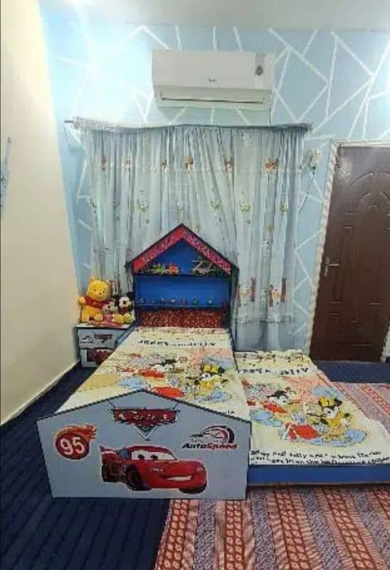 kids bed with side table 1