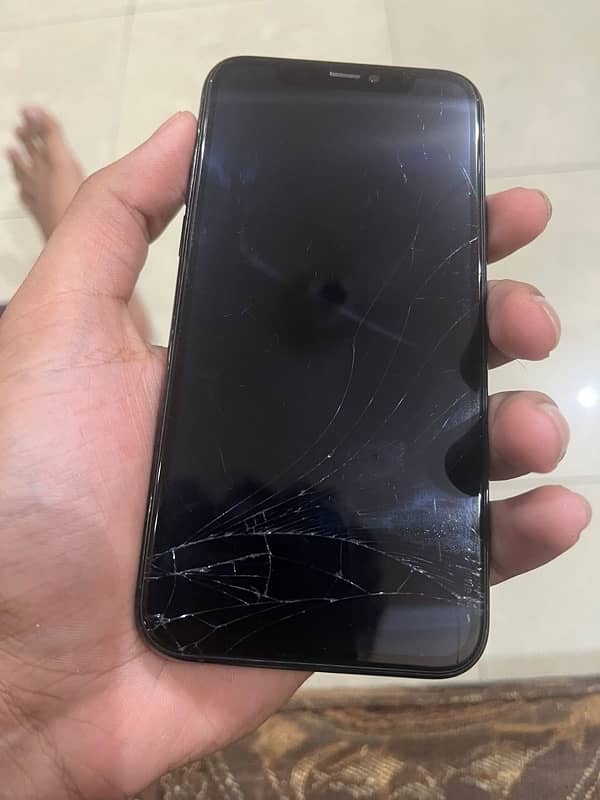 I phone 11 pro front glass break h Panal ma 2 dot h 2