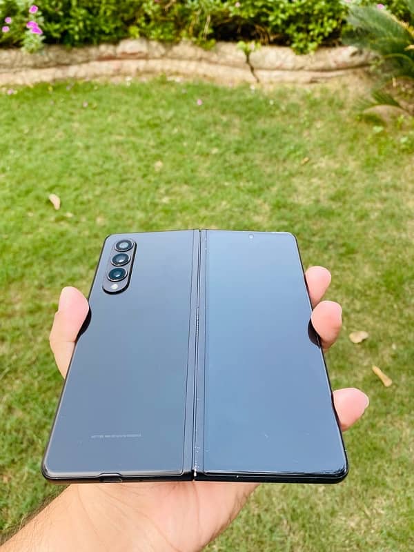 samsung Galaxy Z fold 3 2