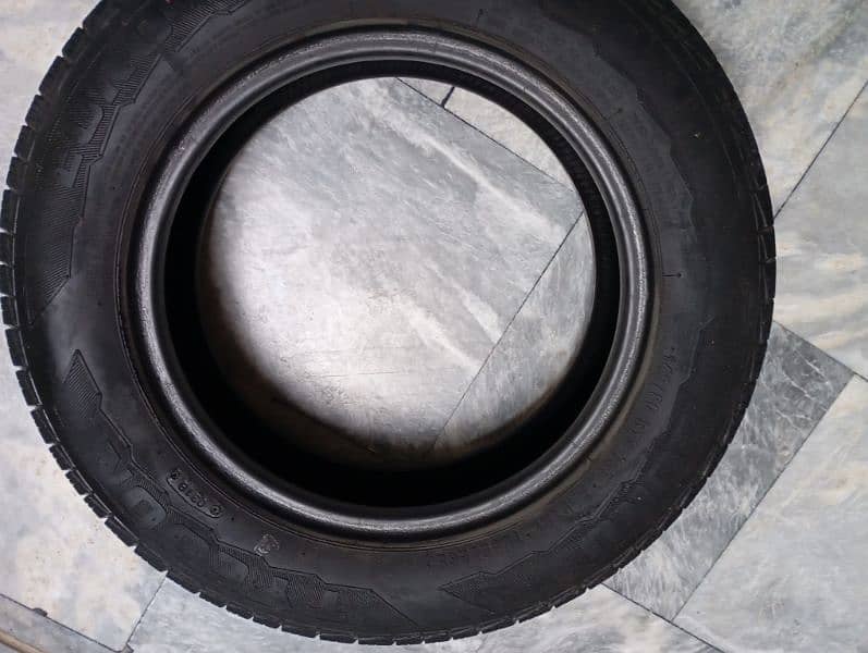 Tyre 165/70 R13 1