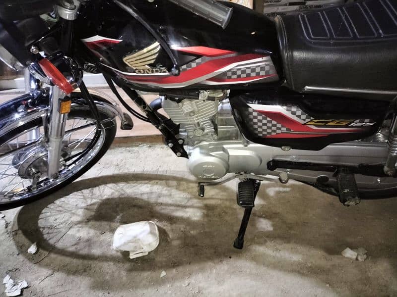 HONDA CG125 CONDITION 10/10 NEW LOOK 2