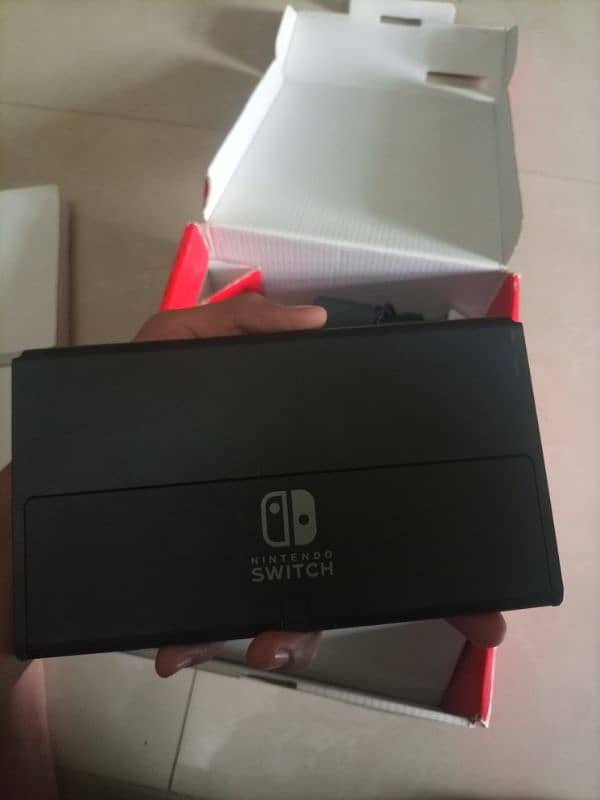 NEITENDO SWITCH OLED MODEL(ORIGINAL) 4