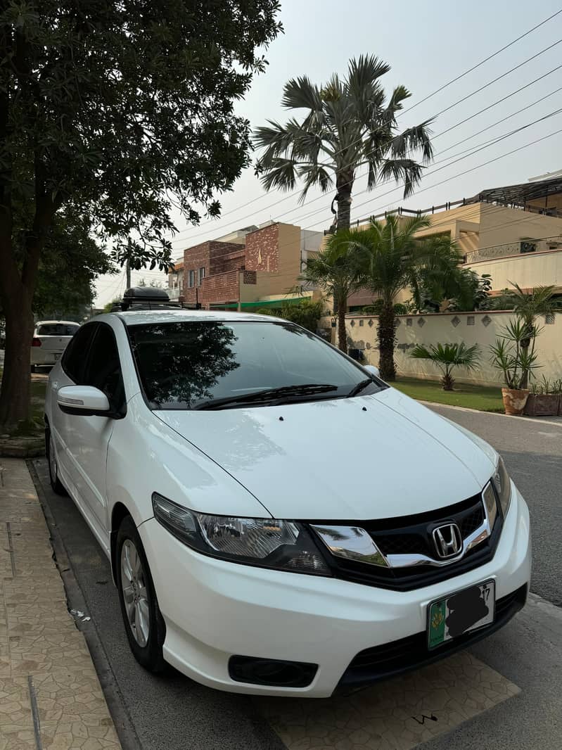 Honda City IVTEC 2017 Aspire 1.5 Manual 2