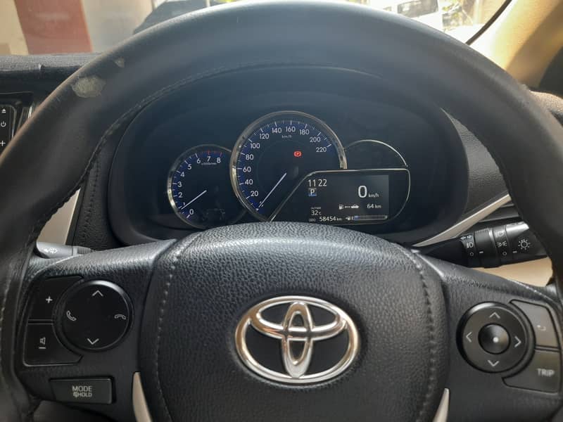 Toyota Yaris 2021 Model 1.5 CVT i ATIV X For Sale 3