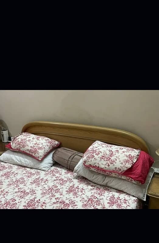 Wooden Bed Set 5