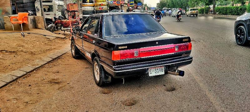 Nissan Sunny 1986 5