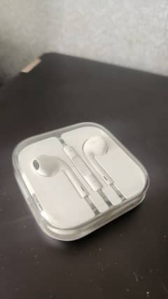 iphone original earphones