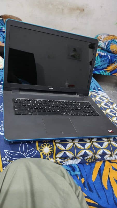 Dell Laptop A8 7th Gen 12GB 180GB SSD,R5 Radeon Graphics card 10