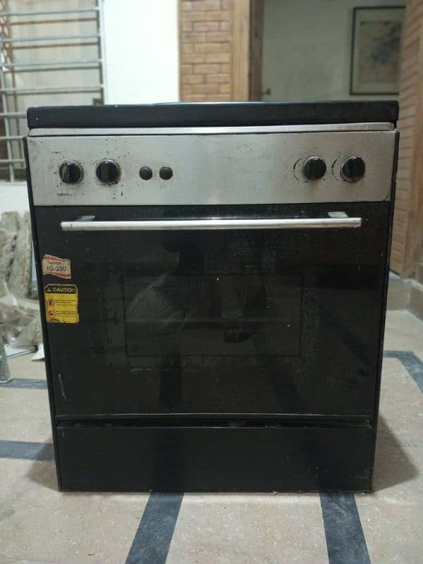 Medium size oven for sale 0