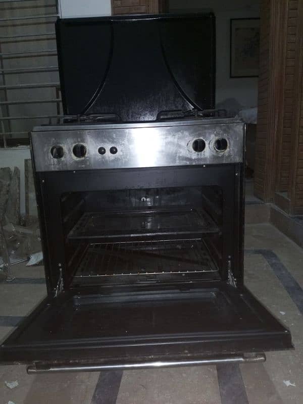 Medium size oven for sale 2