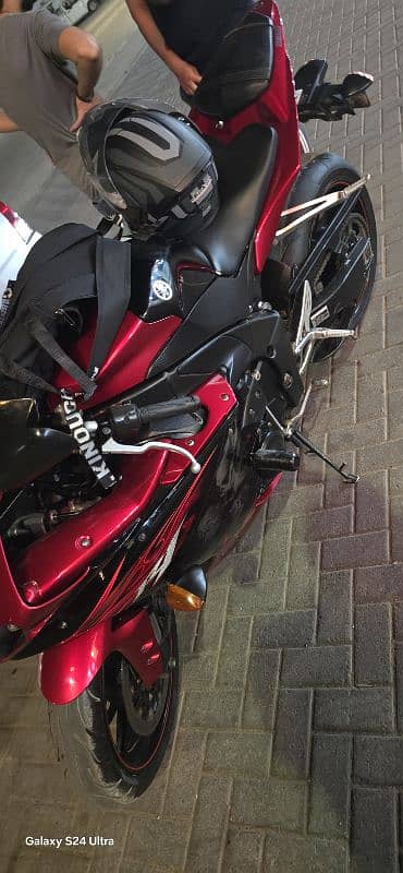 YAMAHA R1000 1