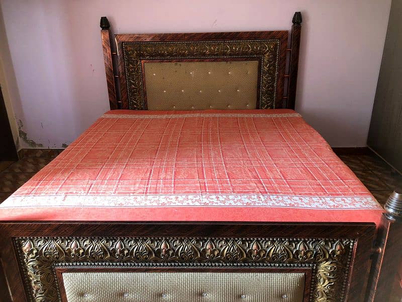 iron king size bed with mattress 0